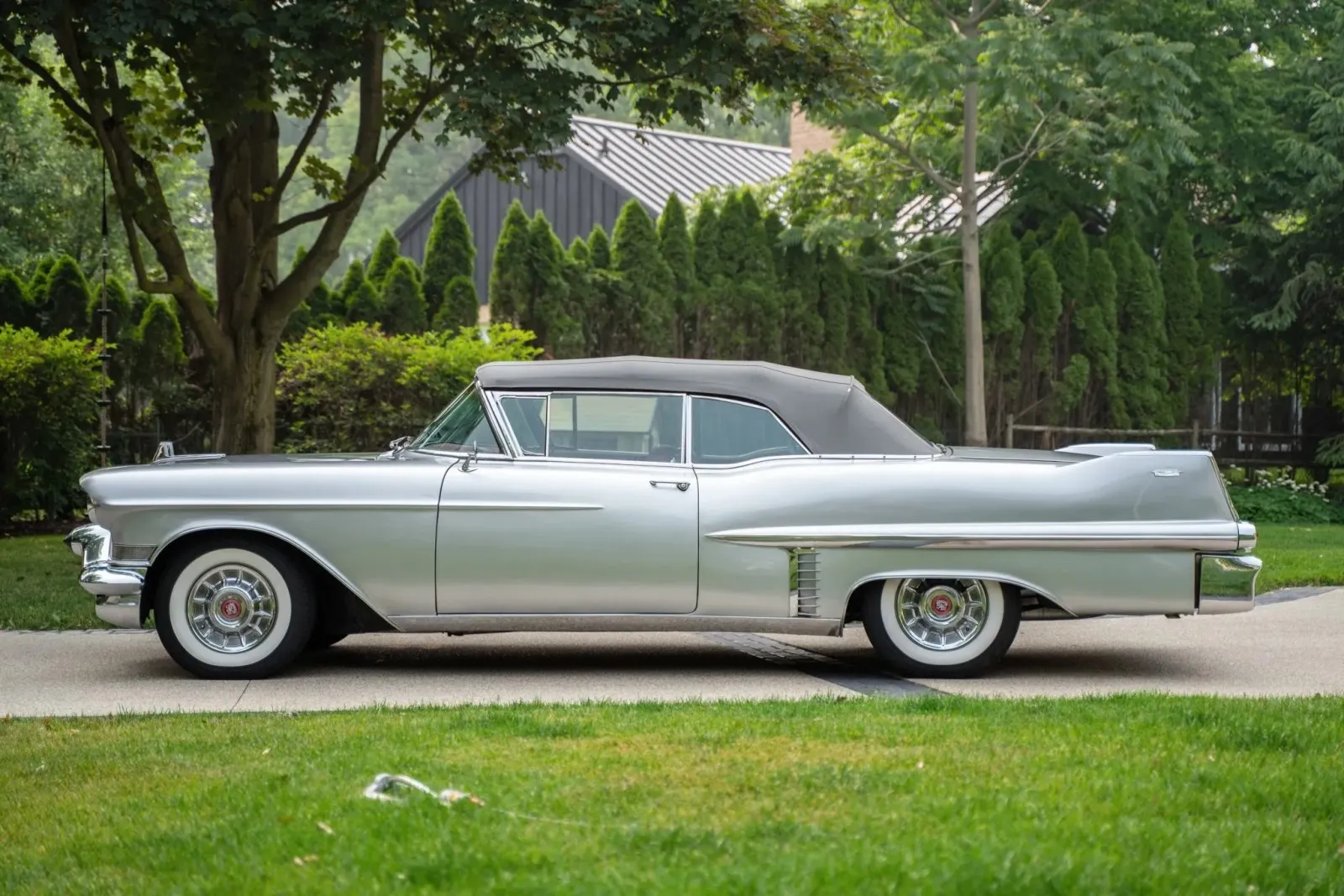 Cadillac Series 62