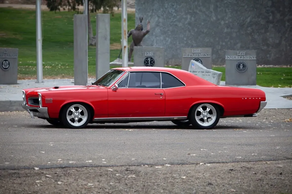 Pontiac LeMans