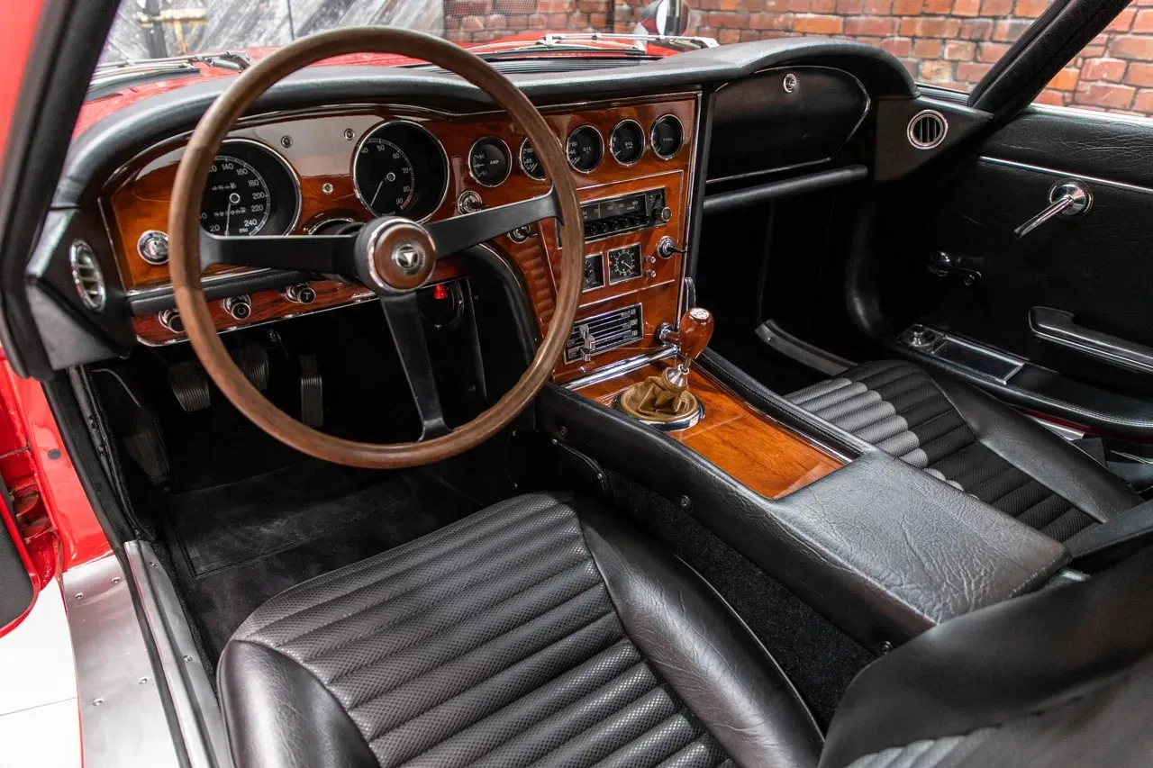 Toyota 2000GT