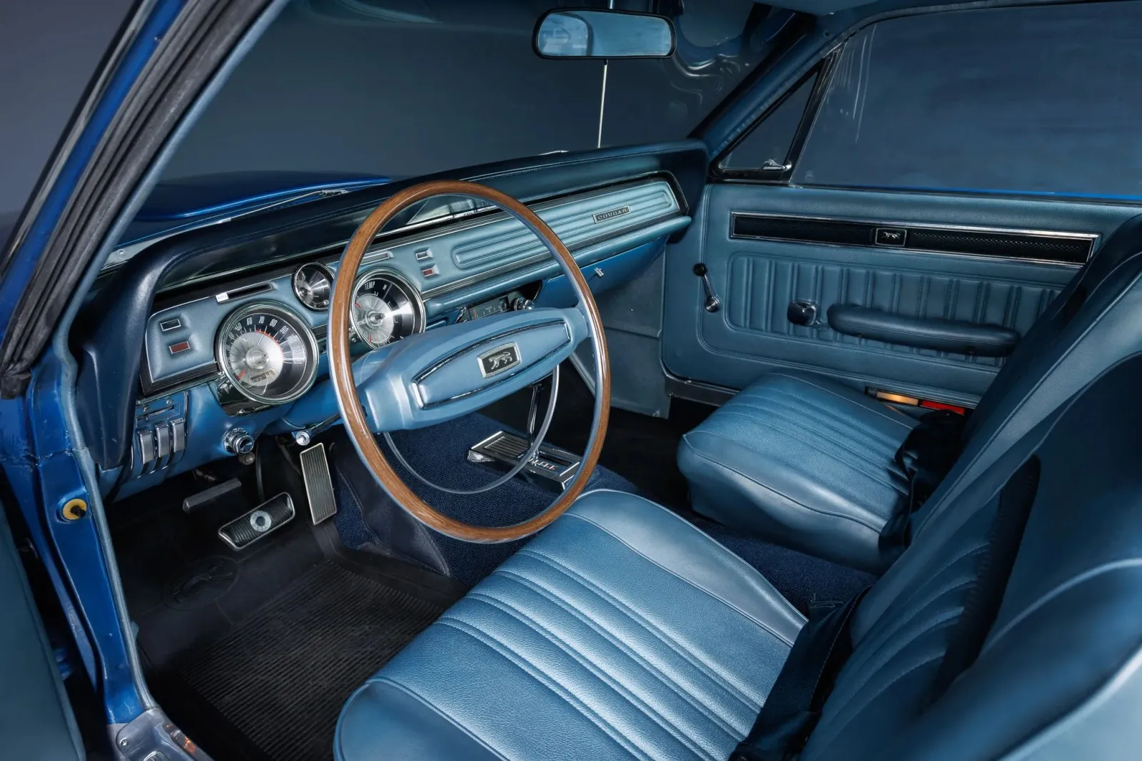 Mercury Cougar