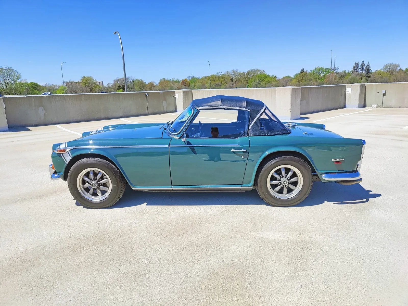 Triumph TR250