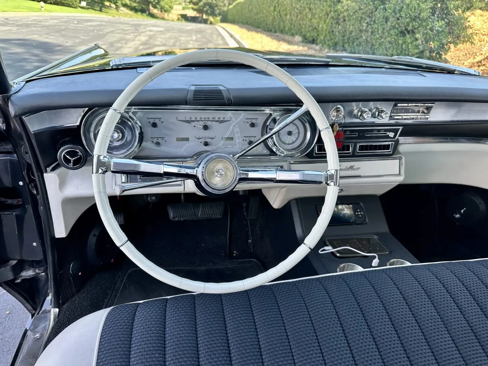 Cadillac Calais