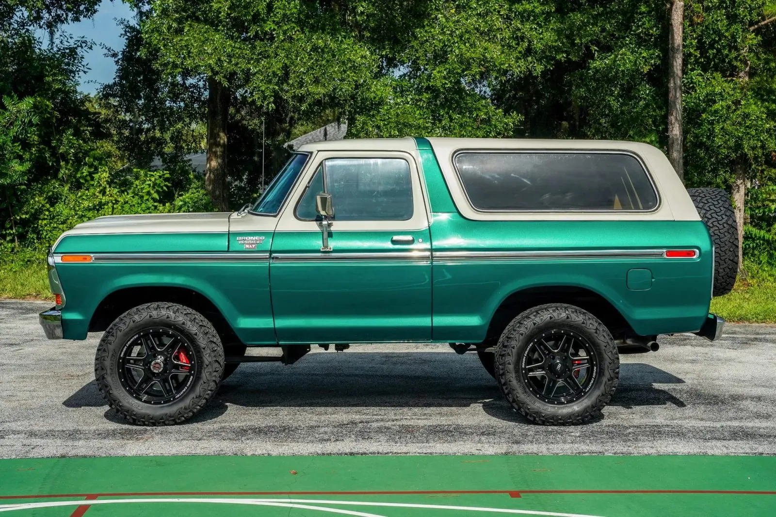 Ford Bronco