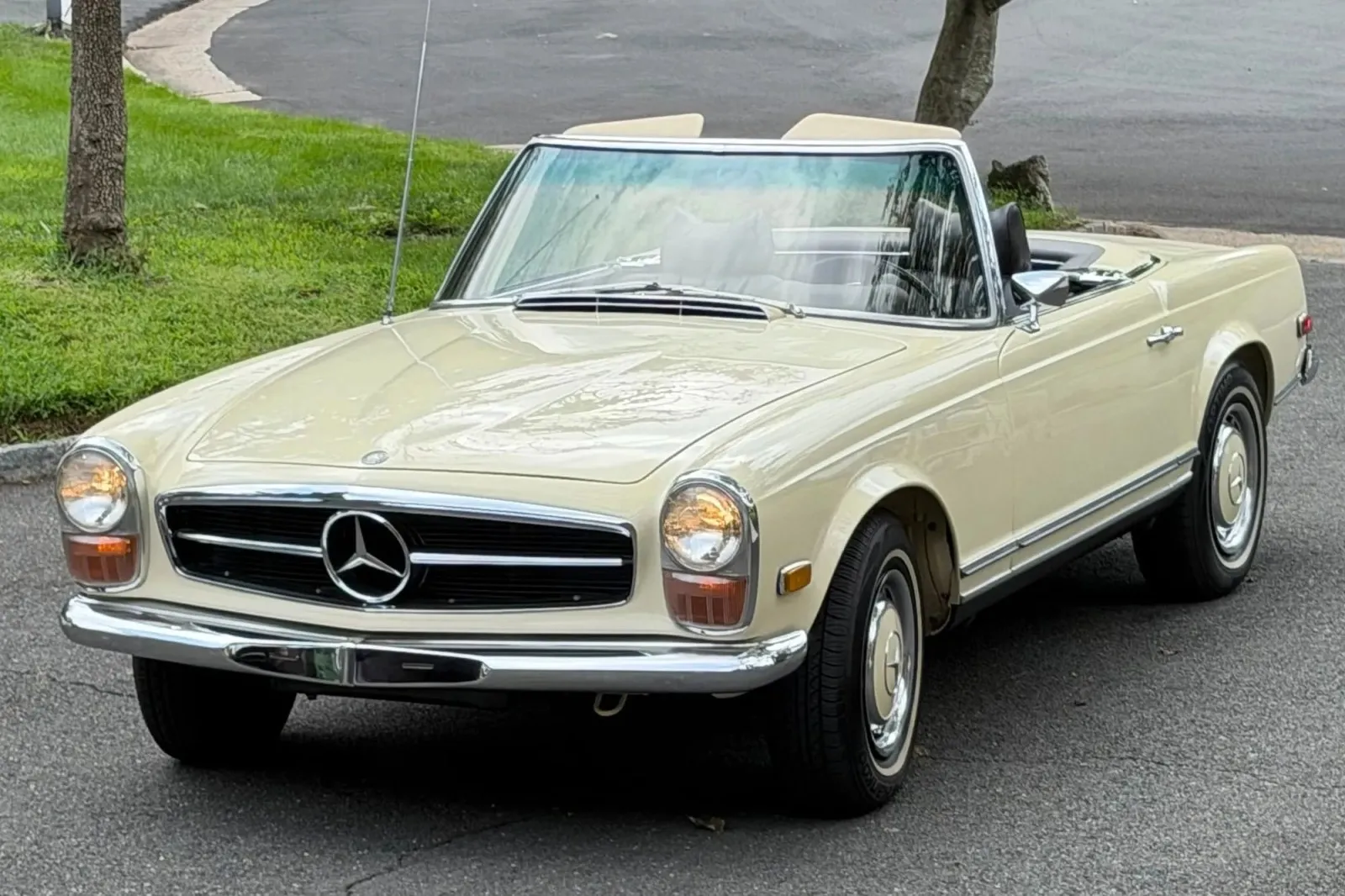 Mercedes-Benz 280SL