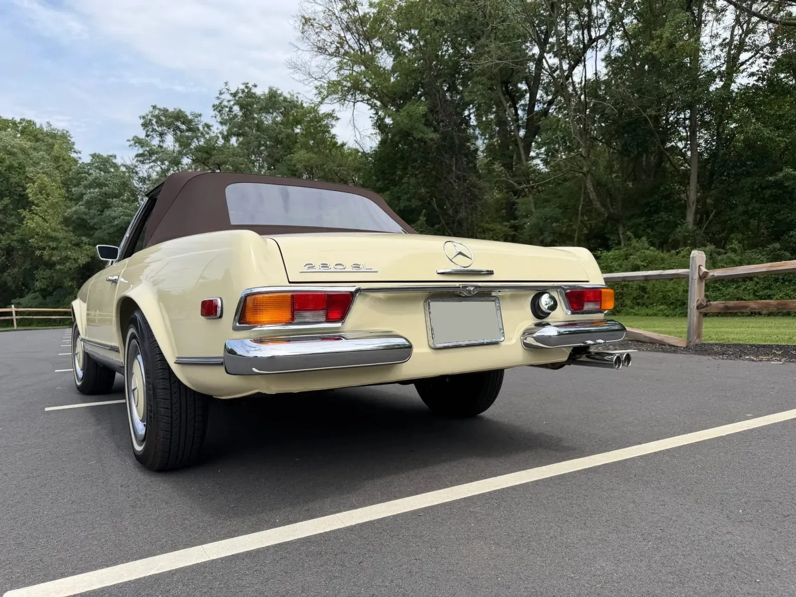 Mercedes-Benz 280SL