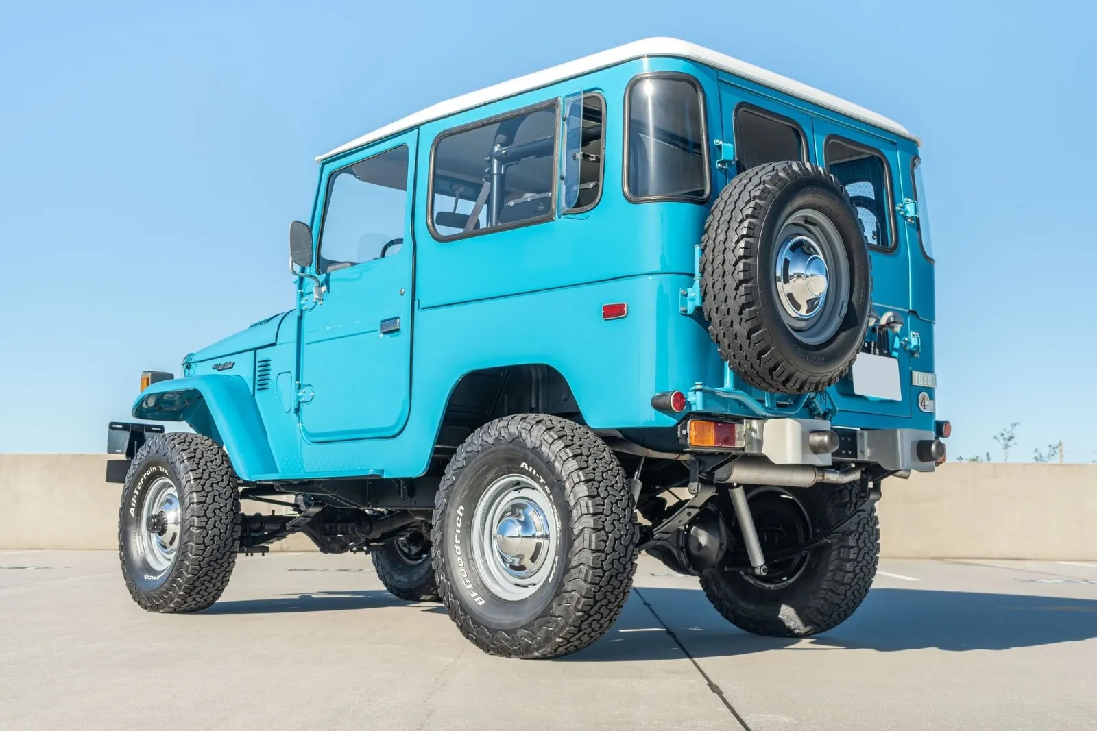 Toyota Land Cruiser