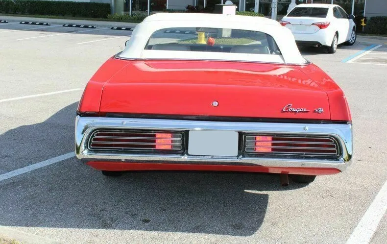Mercury Cougar