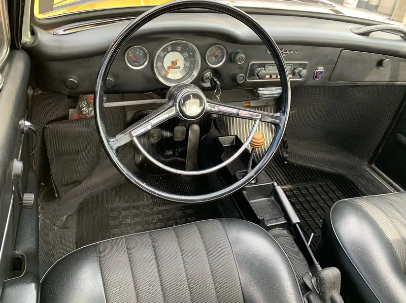 Volkswagen Karmann Ghia