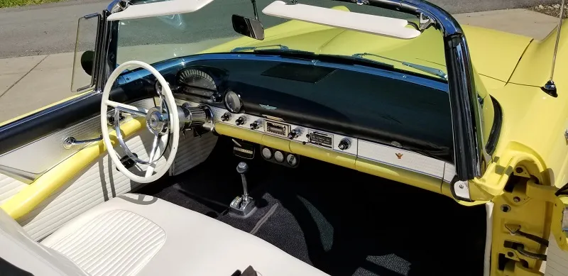 Ford Thunderbird