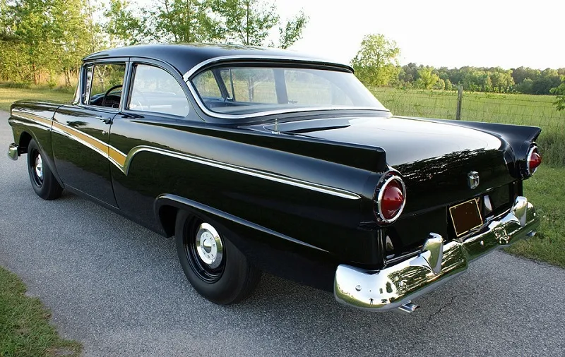 Ford Custom 300