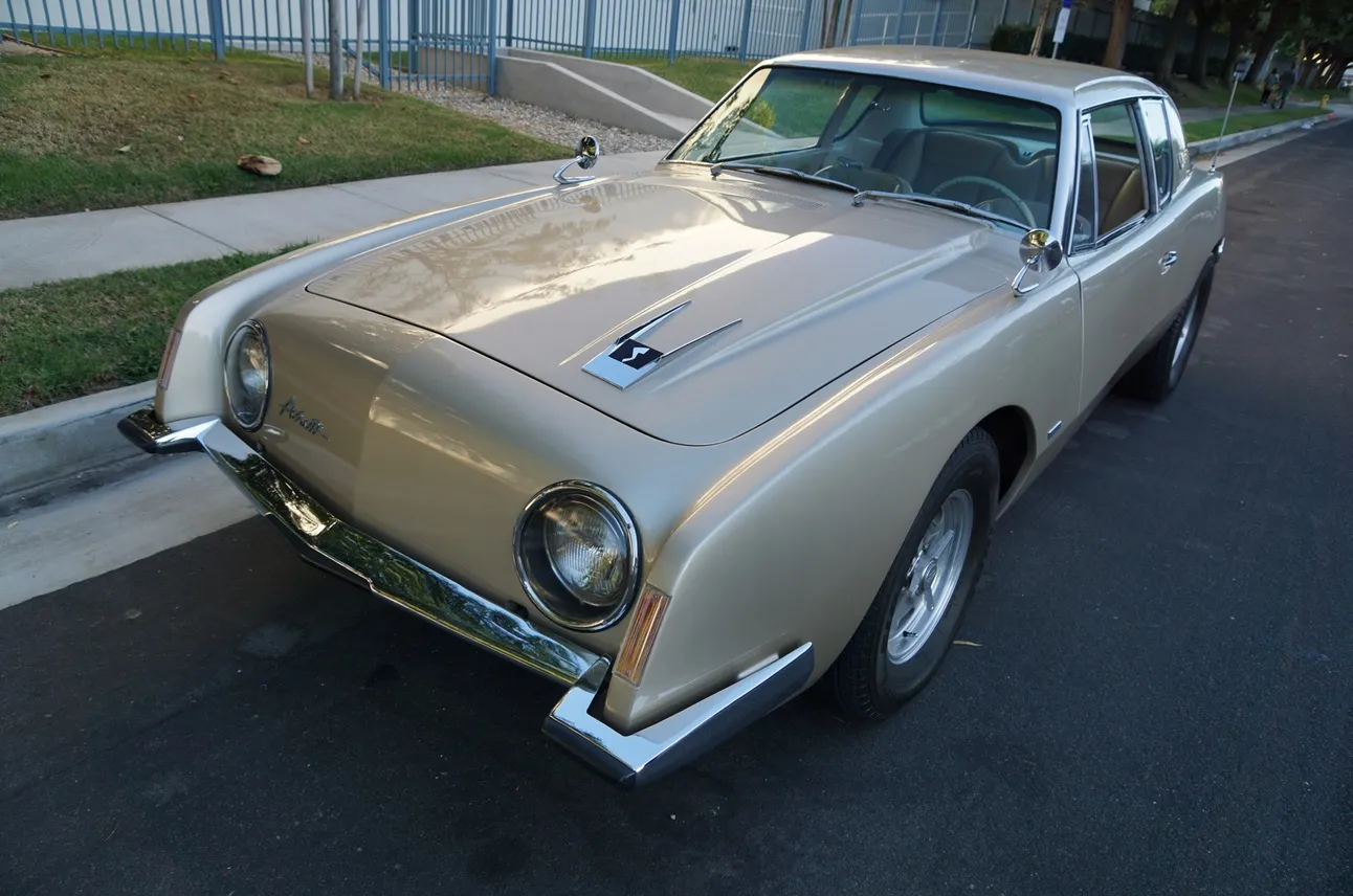 1963 Studebaker Avanti R2