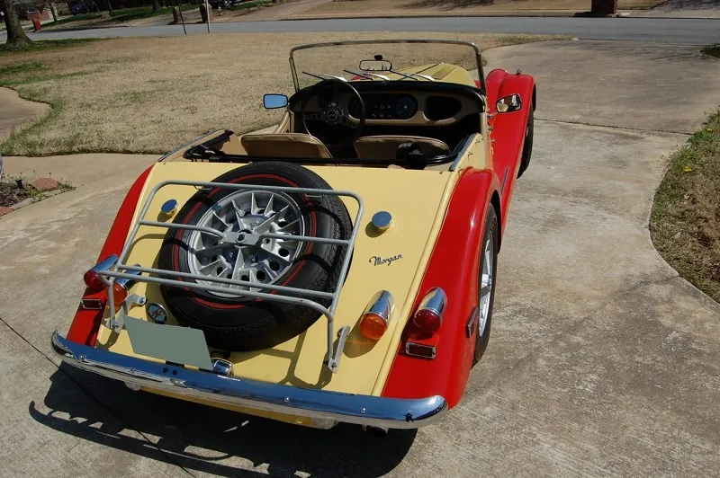 Morgan Plus 8