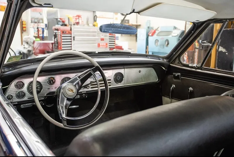 Studebaker Golden Hawk