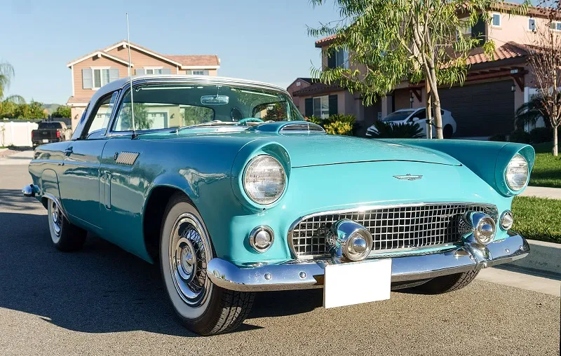 Ford Thunderbird