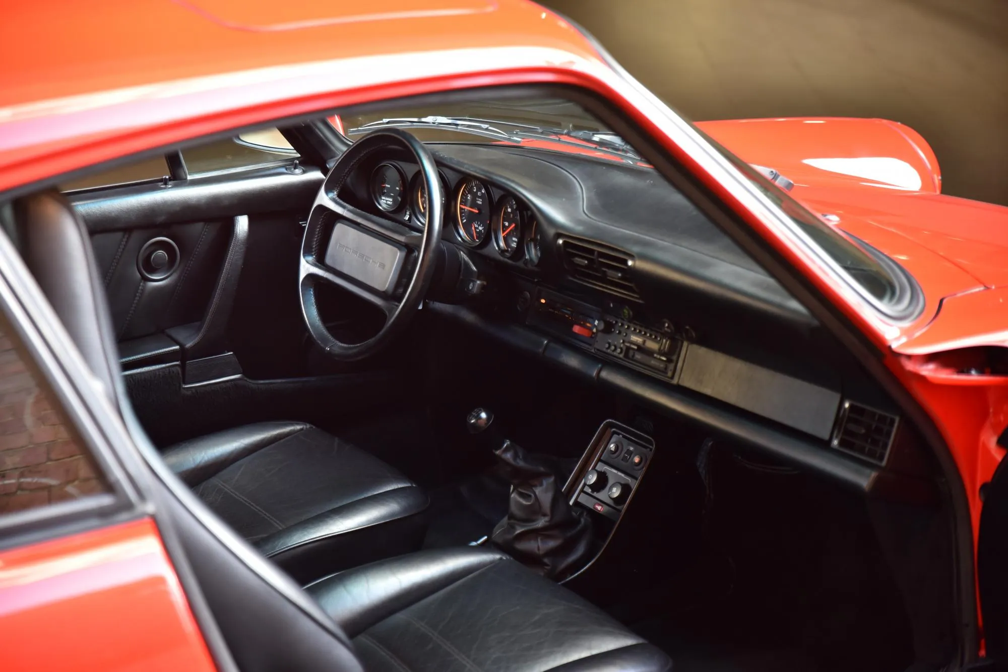 Porsche 930