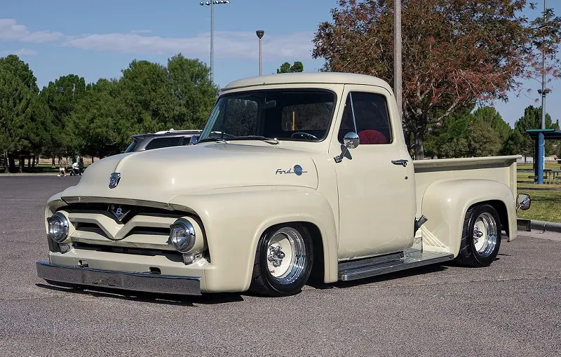 Ford F-100
