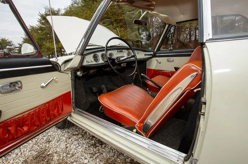 Volkswagen Karmann Ghia