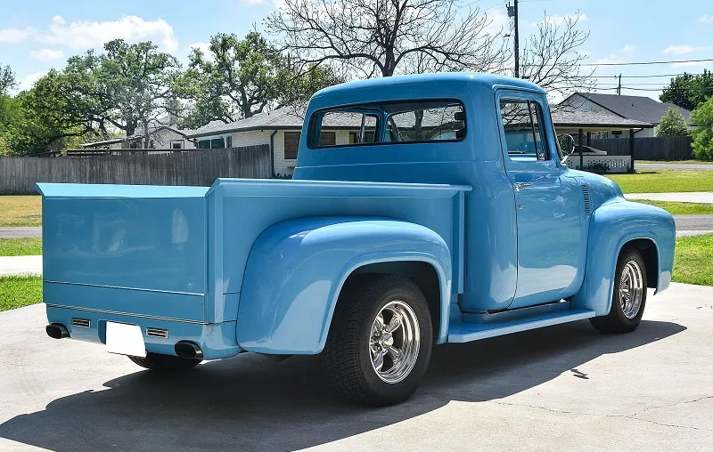 Ford F-100
