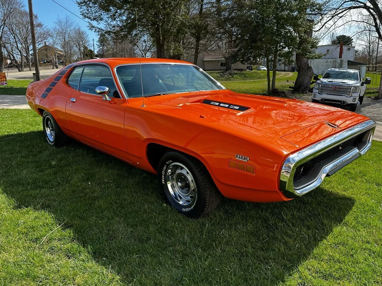 Plymouth Satellite
