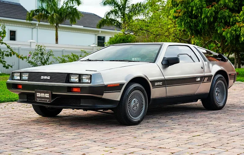 1981 DeLorean DMC 12