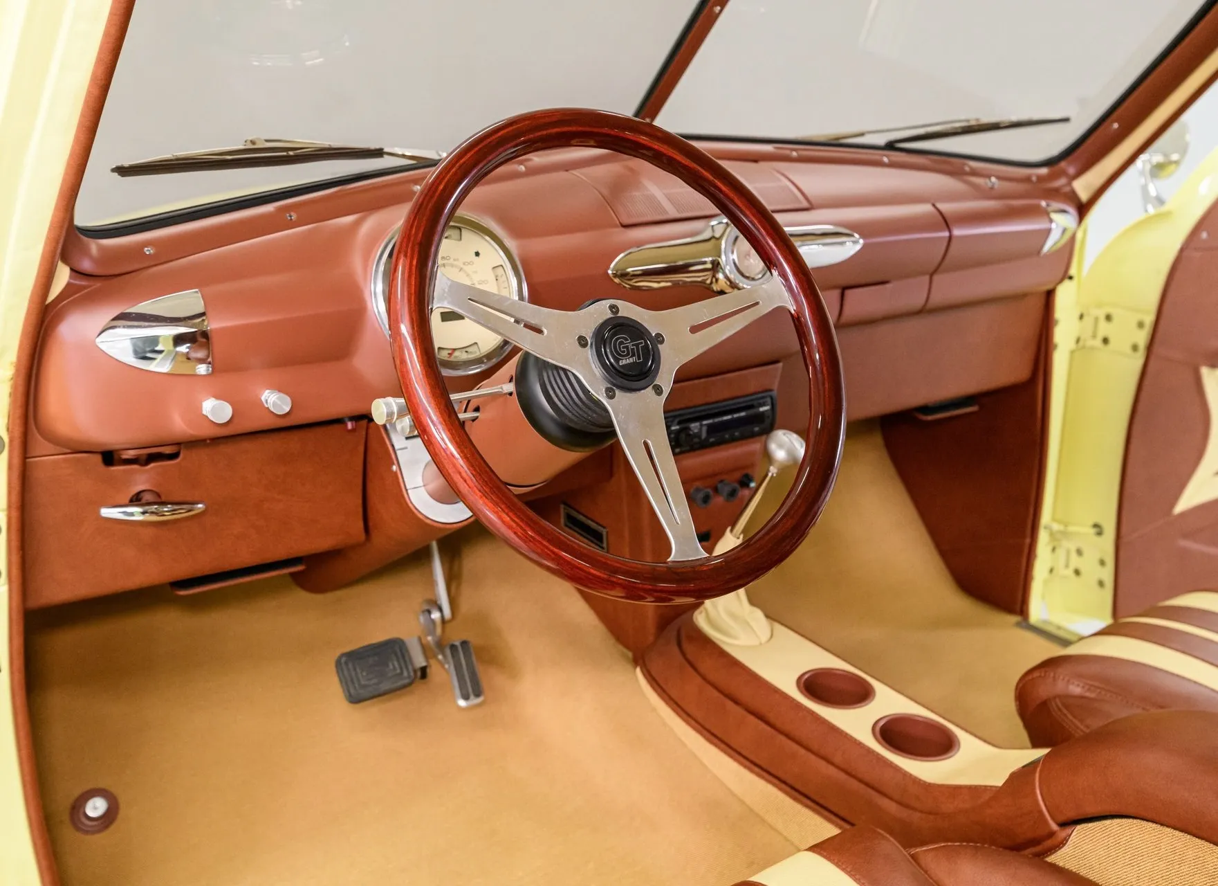 Ford Custom