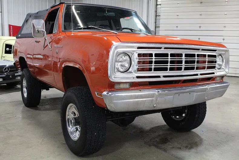 Dodge Ramcharger
