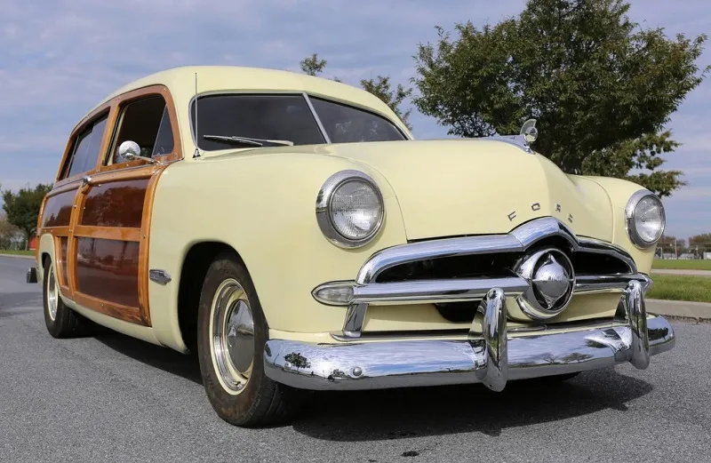 Ford Custom Woodie