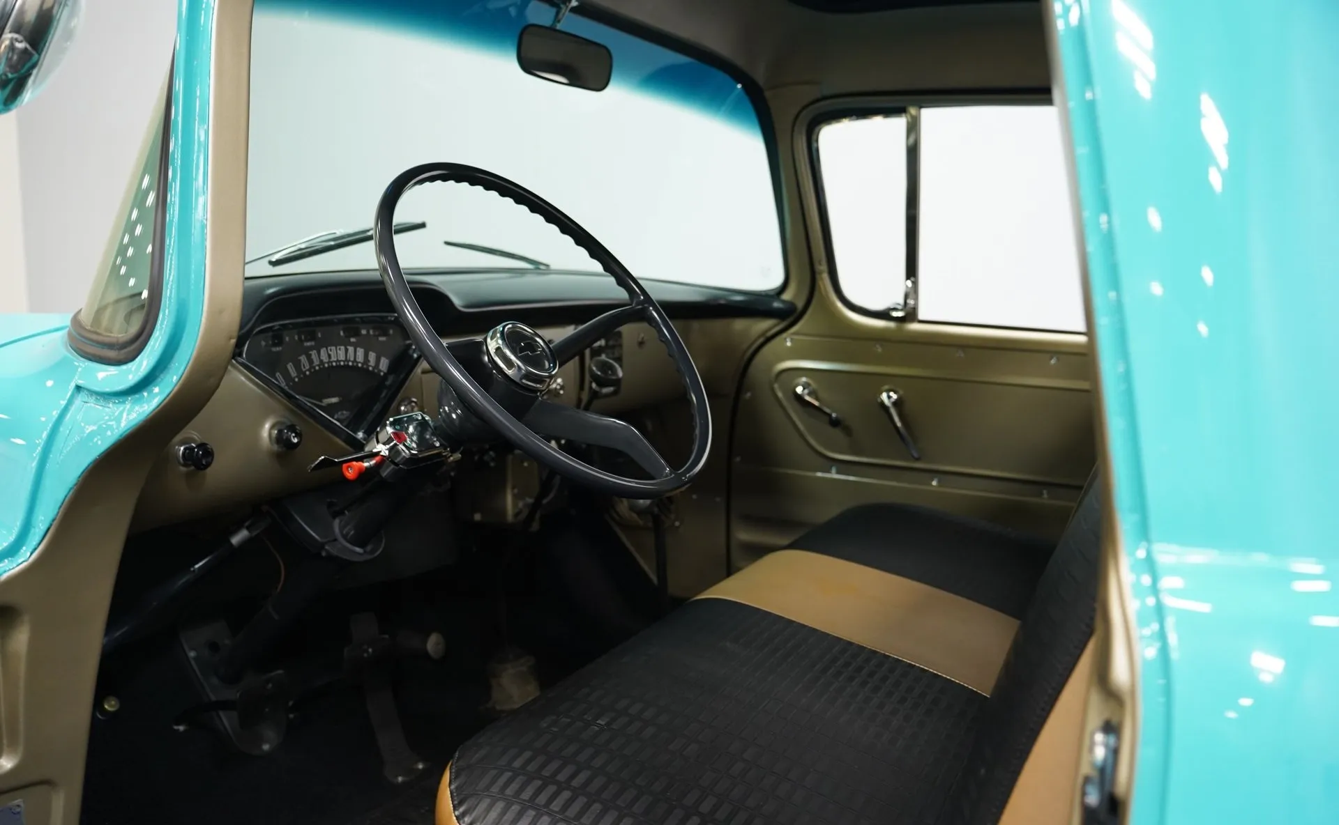 Chevrolet Apache