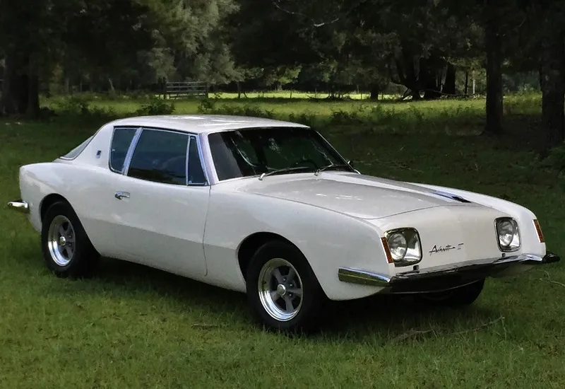 1967 Studebaker Avanti II