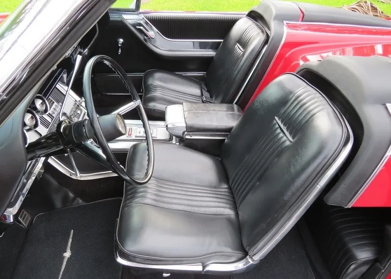 Ford Thunderbird