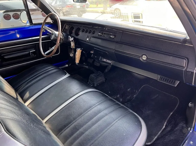 Plymouth Satellite