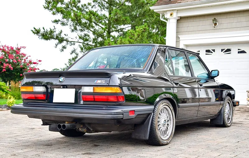 BMW M5