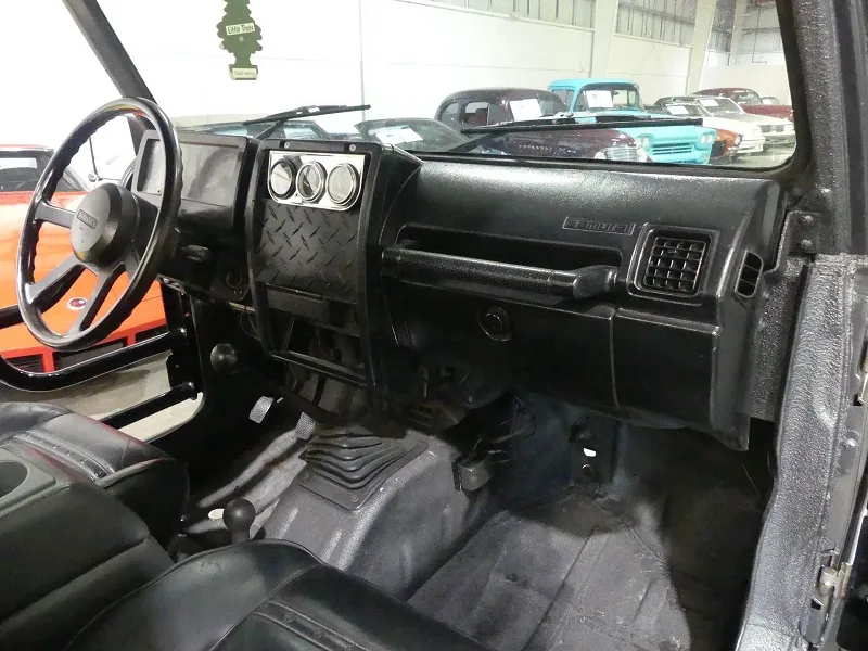 Suzuki Samurai