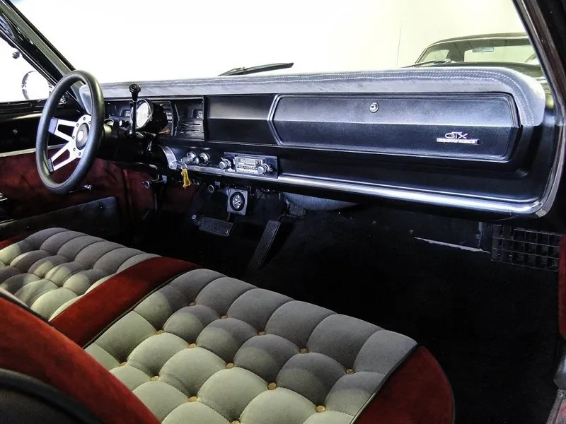 Plymouth Belvedere
