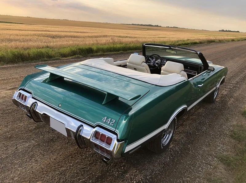 Oldsmobile Cutlass Supreme