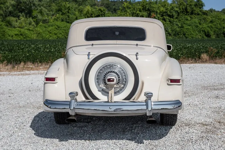 Lincoln Continental