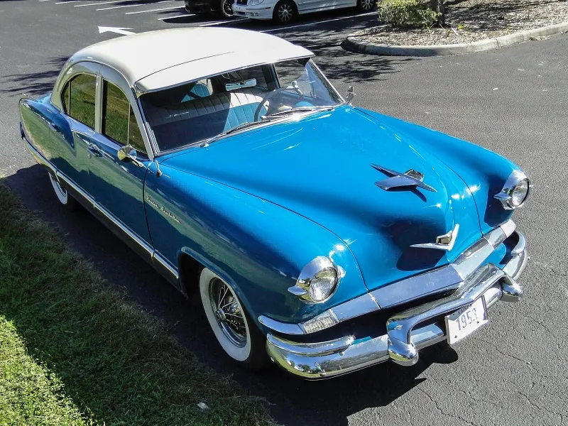 1953 Kaiser Manhattan