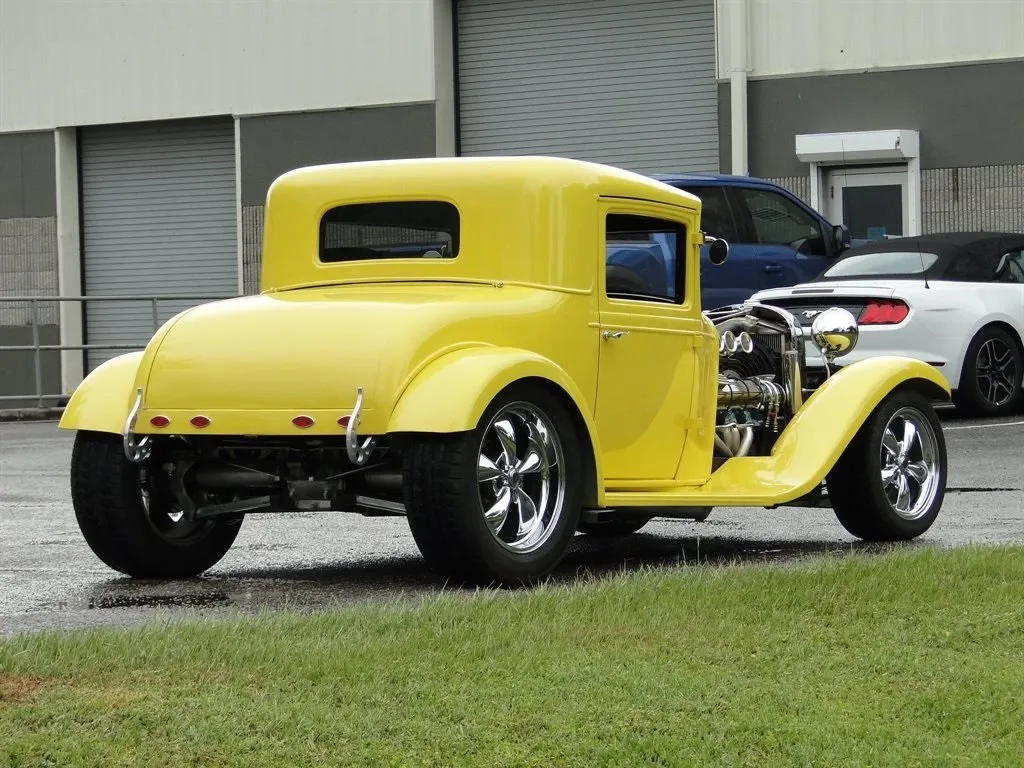 Oldsmobile 3-Window