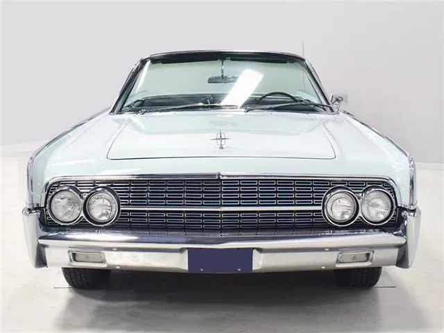 Lincoln Continental