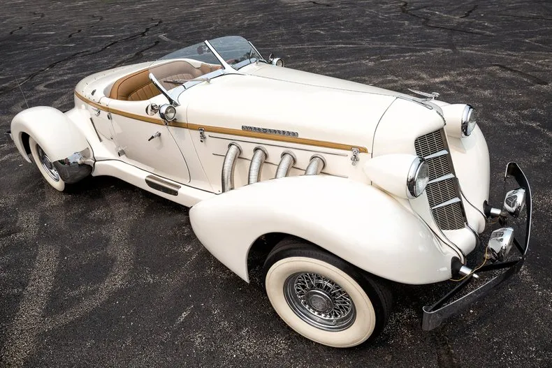 Auburn 876 BoatTail