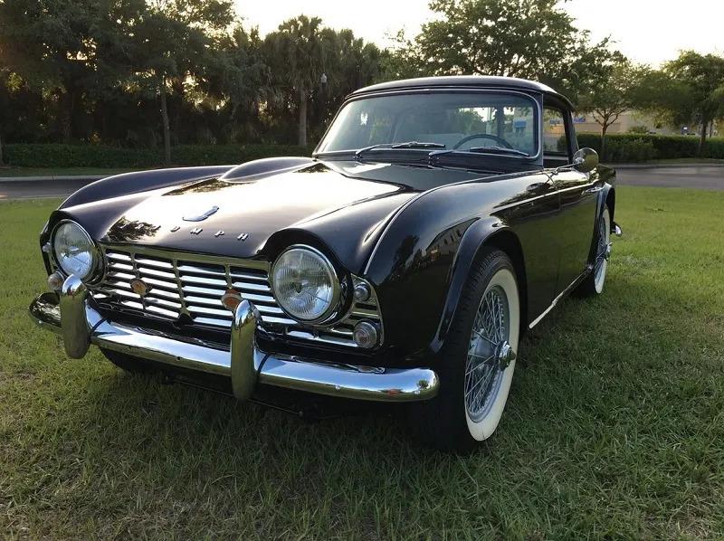 Triumph TR4
