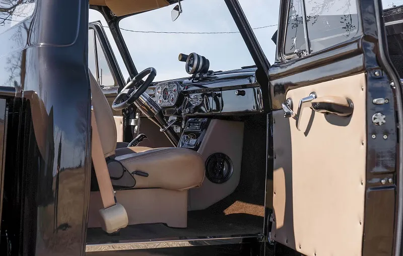 Ford F-100