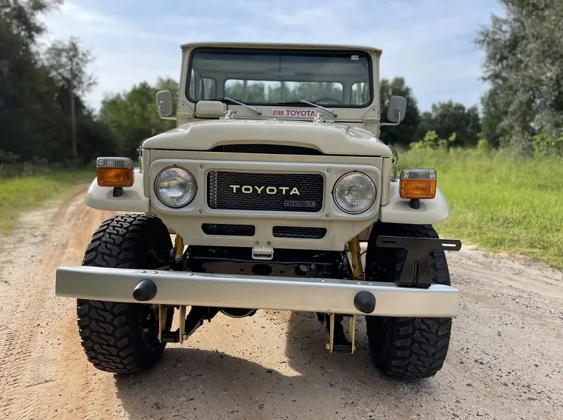 Toyota Land Cruiser HJ45