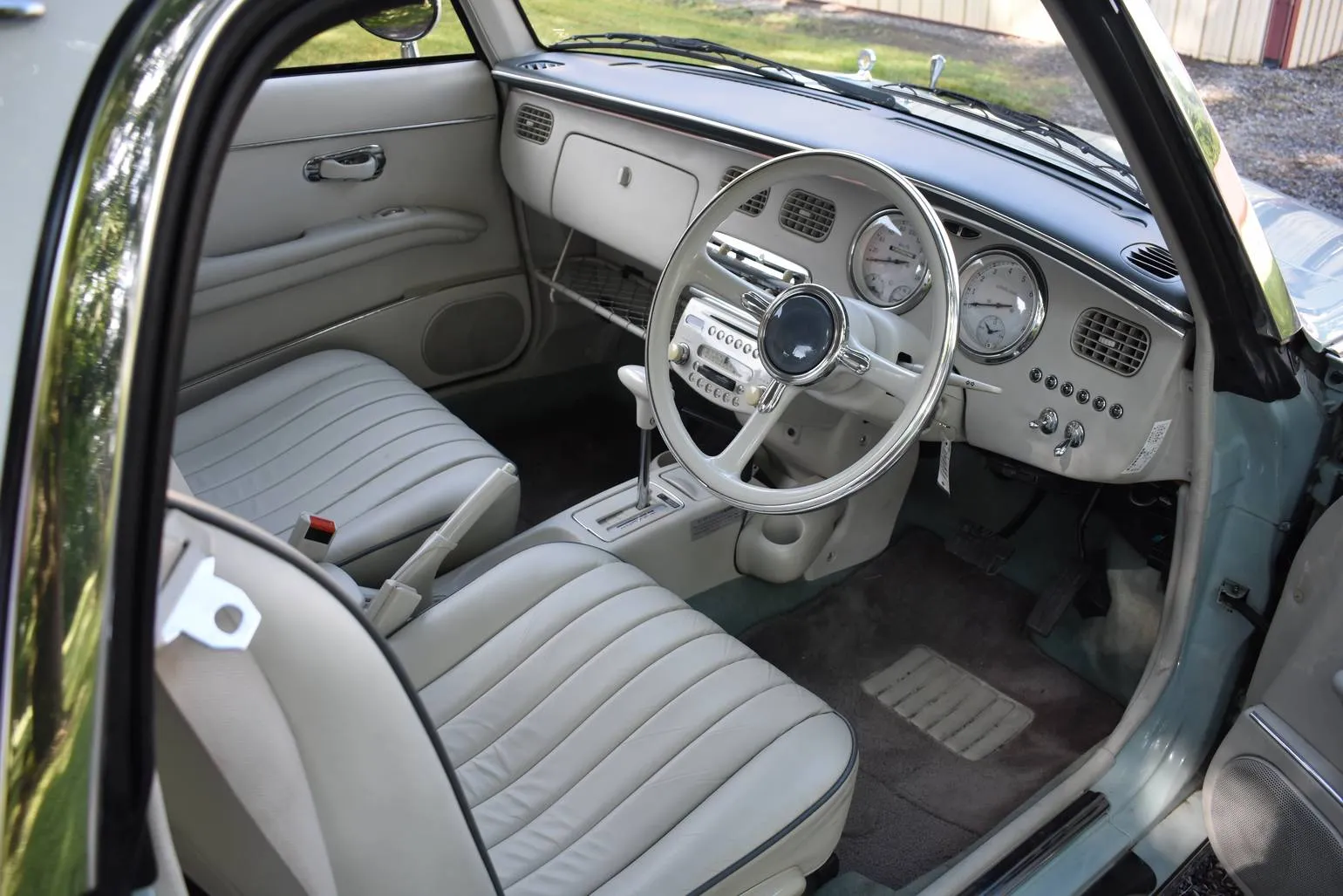 Nissan Figaro