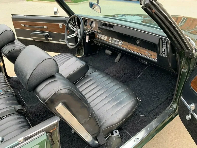 Oldsmobile Cutlass