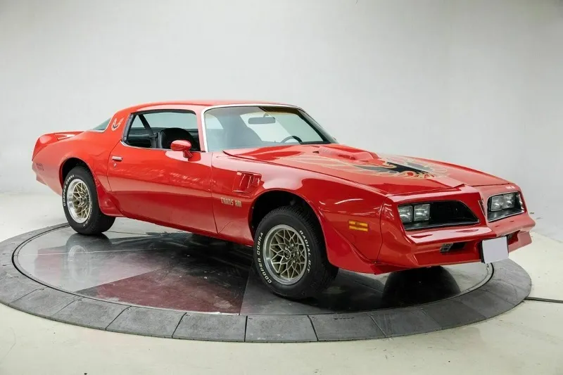 1977 Pontiac Firebird Trans Am V8