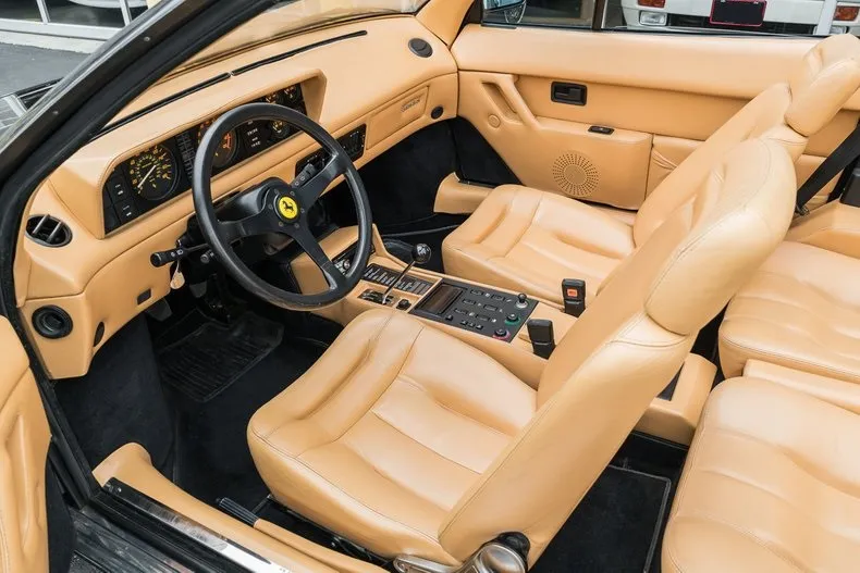 Ferrari Mondial