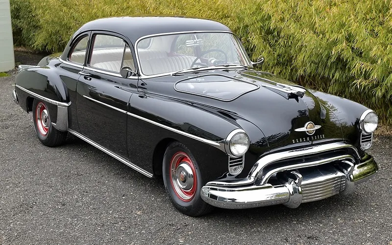 Oldsmobile Rocket 88