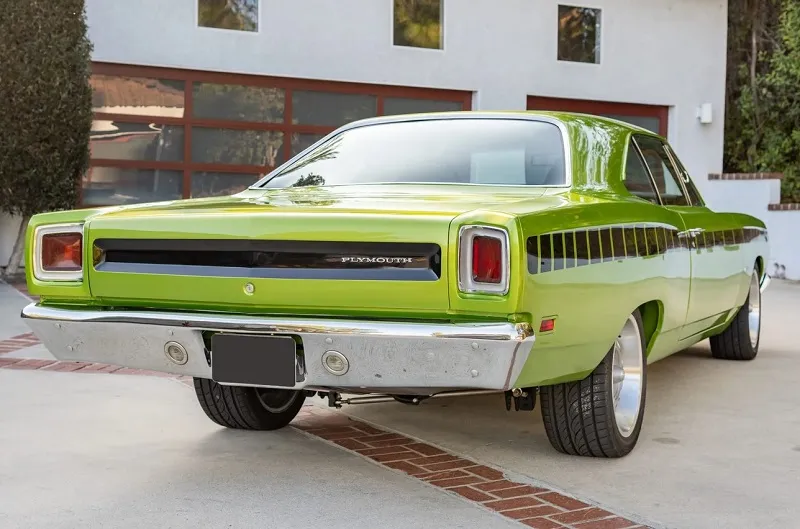 Plymouth Satellite