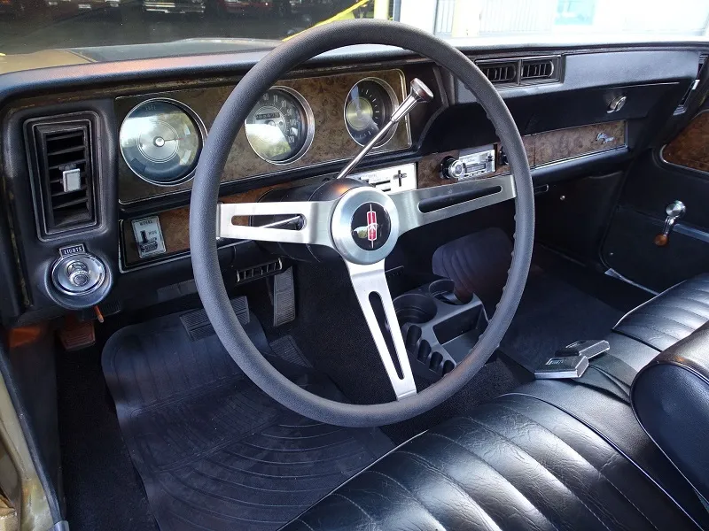Oldsmobile Cutlass